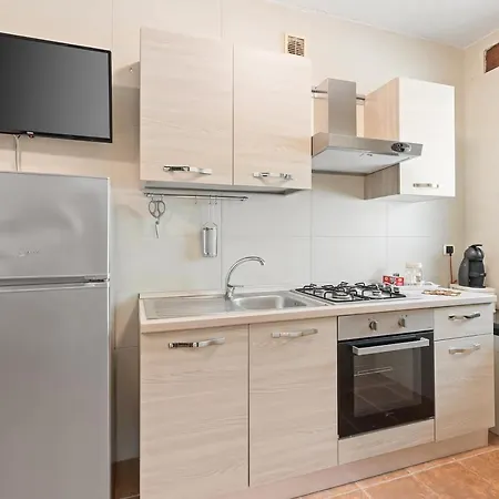 B Holidays 아파트