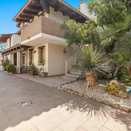 아파트 B Holidays