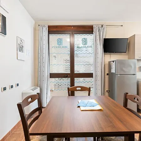 B Holidays 아파트