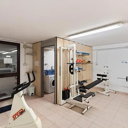 아파트 B Holidays *