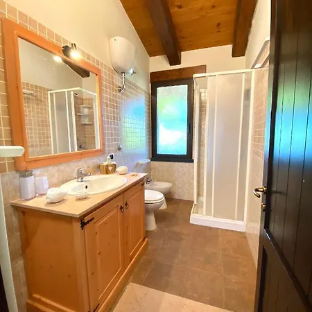 B Holidays Daire Càbras