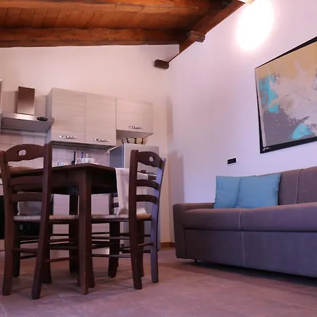 B Holidays Apartment Cabras